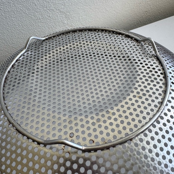 Vintage Aluminum Colander – 12” Mid-Century Kitchen Strainer - Picture 7 of 13